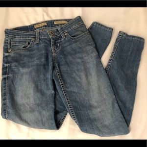 GUESS blue skinny jeans, size 23